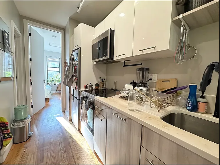 824 Classon Ave #3R — Photo 2