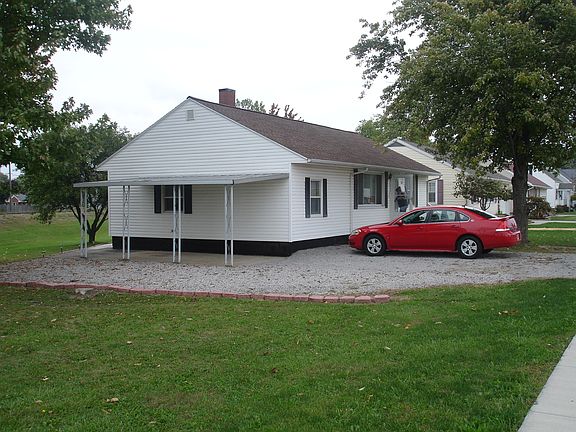 2nd image of 1018 W Washington St