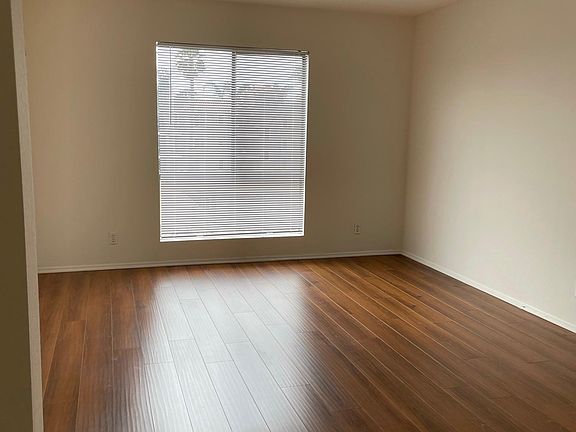 3rd image of 1855 Purdue Ave APT 101