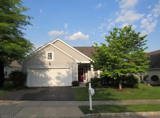 18 Stafford Ln, Belvidere, NJ 07823