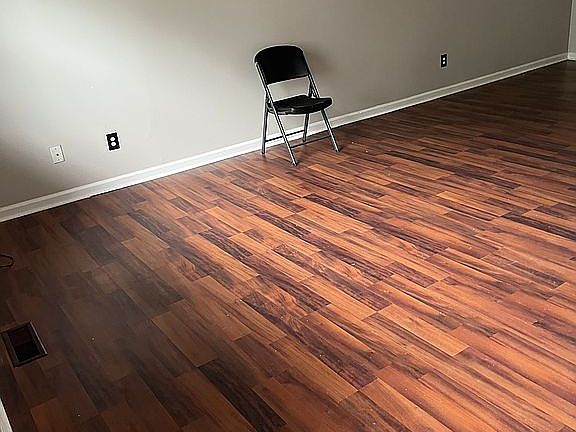 2nd image of 6977 Flagstone Dr