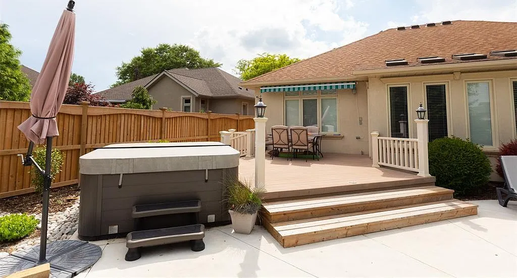 4 bed, $3,400 — Photo 4
