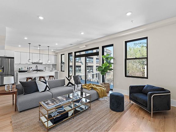 4th image of 249 Bergen Ave #201