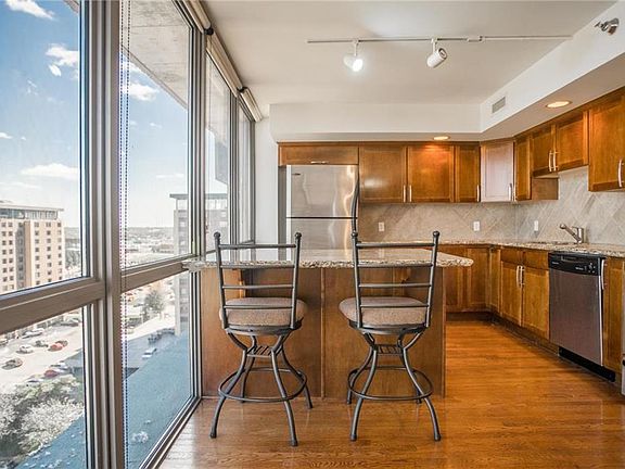 5th image of 600 Admiral Blvd APT 1704