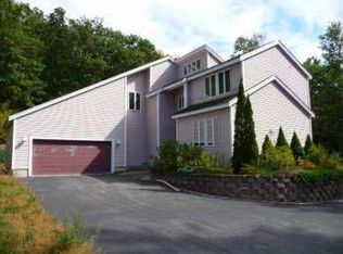 6 Clarks Ct, Bedford, NH 03110