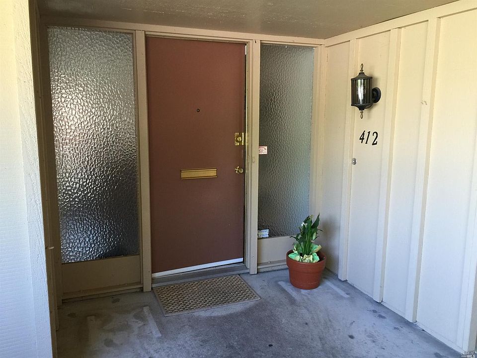1st image of 412 White Oak Dr #C