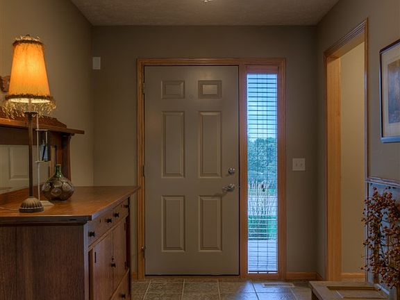 3rd image of 10512 Brentwood Dr