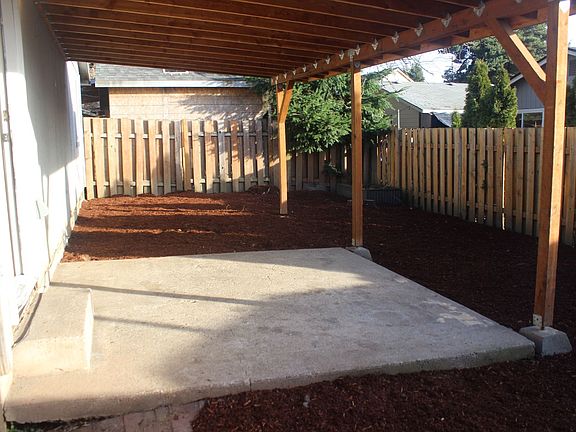 5th image of 2632 NE Hampton Ct