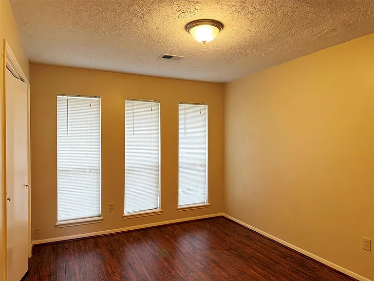 13430 Exton Ln — Photo 30