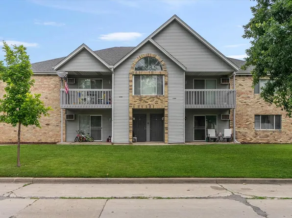 3300 South Wollmer ROAD, West Allis, WI 53227