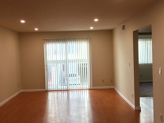 5th image of 410 88th St Unit 4