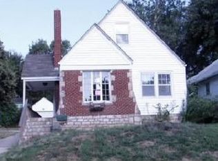 1229 S Hardy Ave, Independence, MO 64052