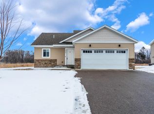 1701 Maple Leaf Ln, Litchfield, MN 55355