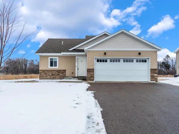 1701 Maple Leaf Ln, Litchfield, MN 55355
