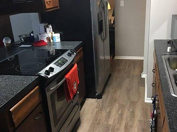 4th image of 2605 S Manhattan Ave #1