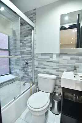 Rented by Bohemia Realty Group | media 33