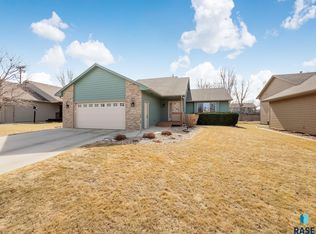 4439 E 37th St, Sioux Falls, SD 57103