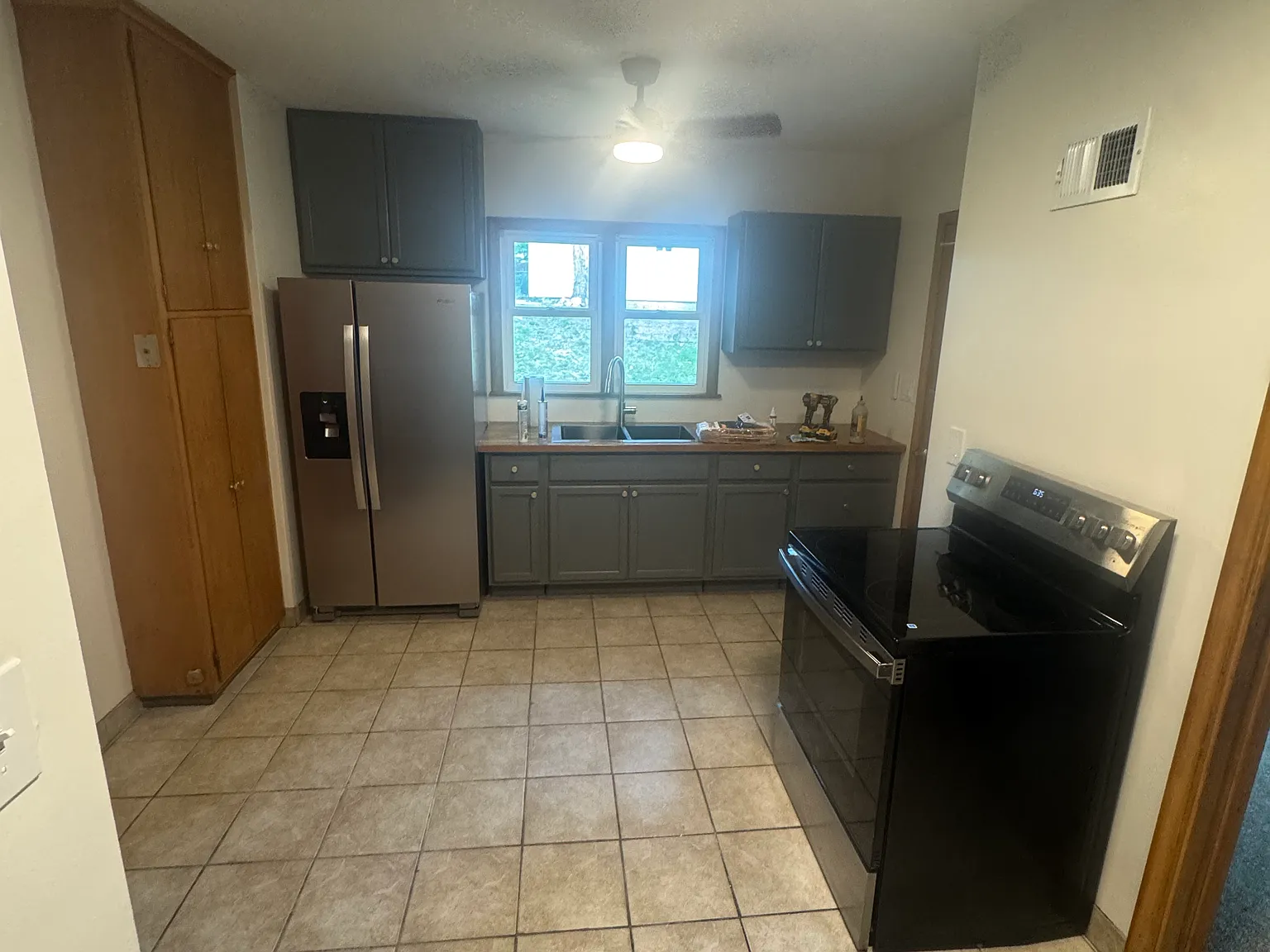 4 bed, 1700 sqft, $2,700 — Photo 4