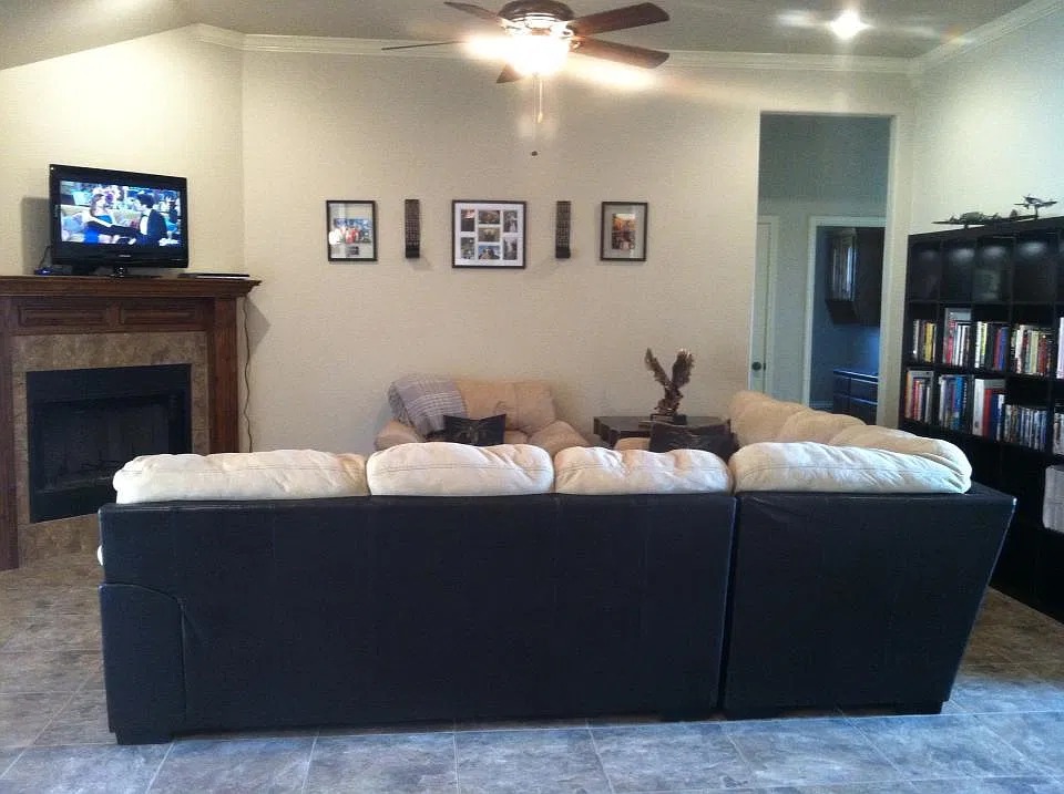 4 bed, 1721 sqft, $1,725 — Photo 2