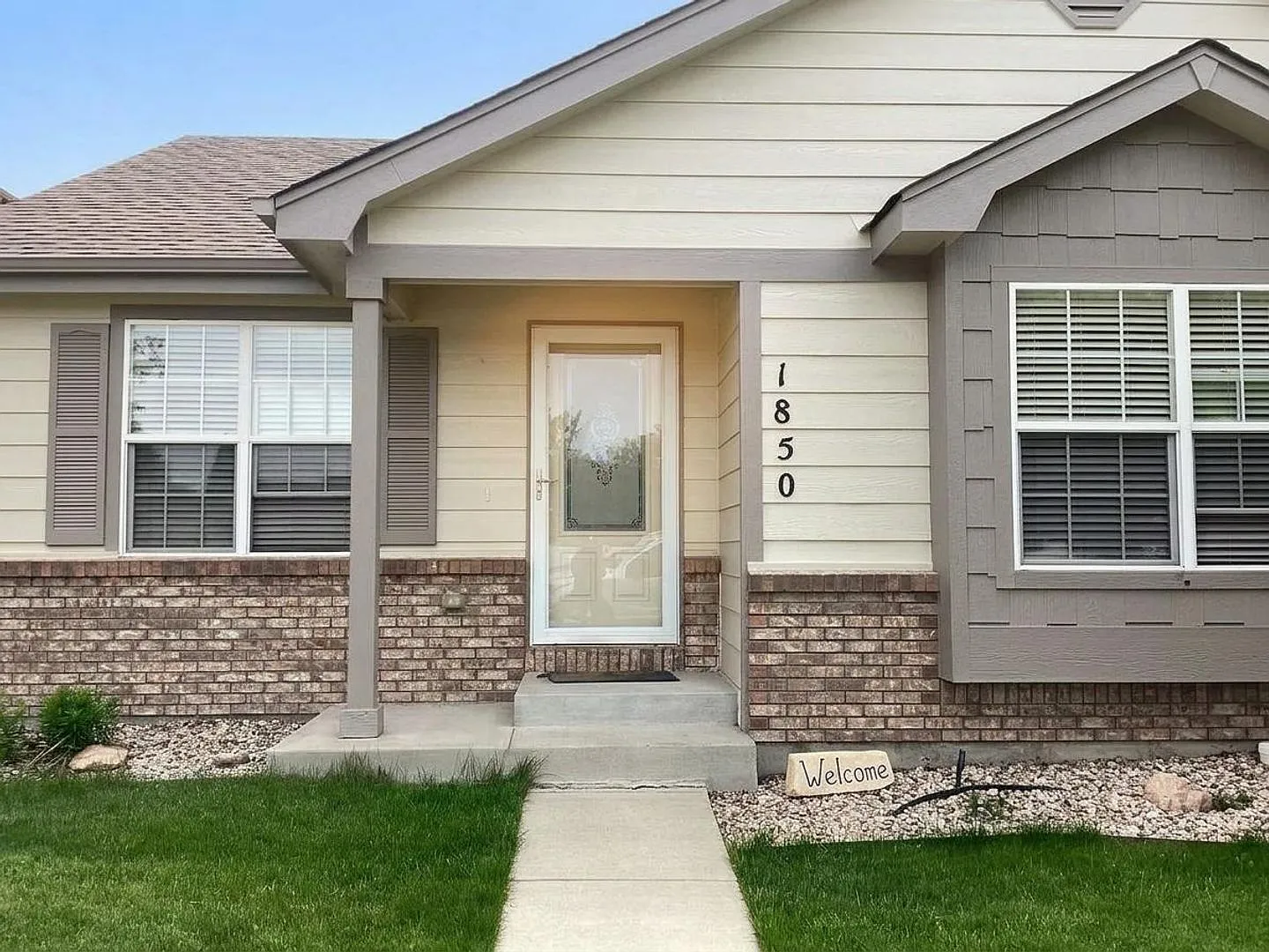 Beautiful 4 bed/3 Bath Ranch Style Home in Boise Village w/ Finished Basement — Photo 3