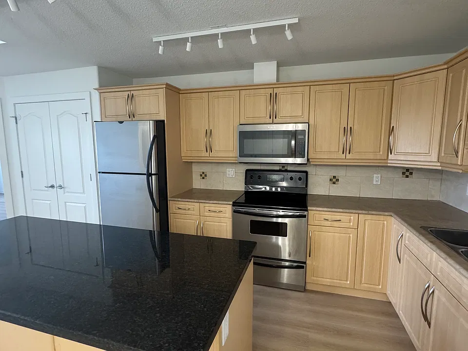 278 Suder Greens Dr NW #418