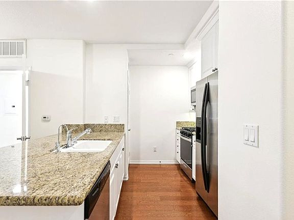 5th image of 2750 Artesia Blvd Unit 206