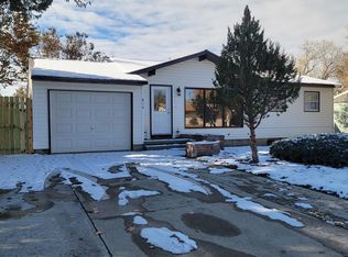 816 S 16th St, Worland, WY 82401