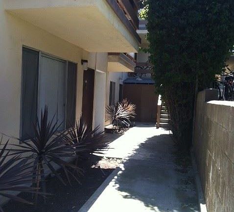 5th image of 5035 Del Monte Ave APT 3