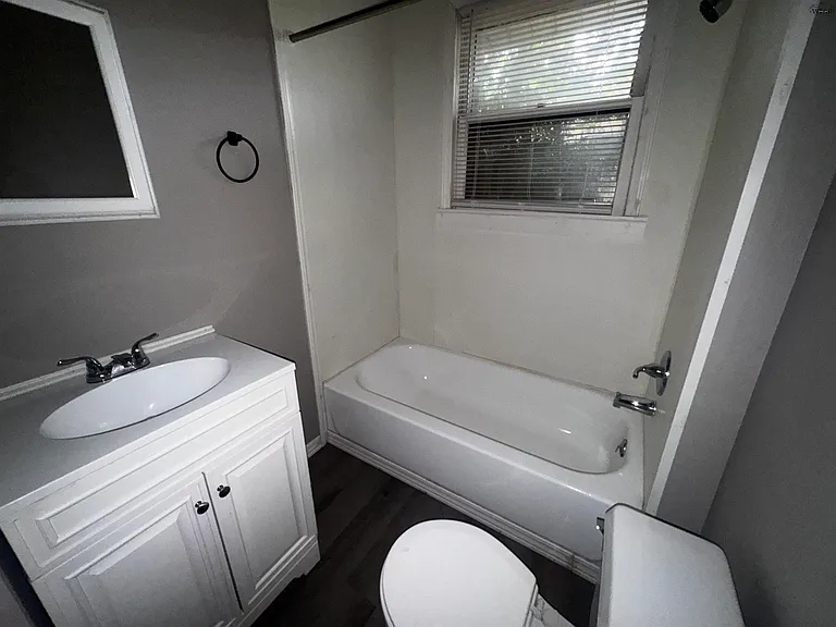2113 Fillmore St — Photo 3