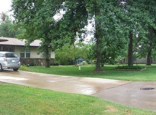 2626 Jefferson Ave, Joplin, MO 64804