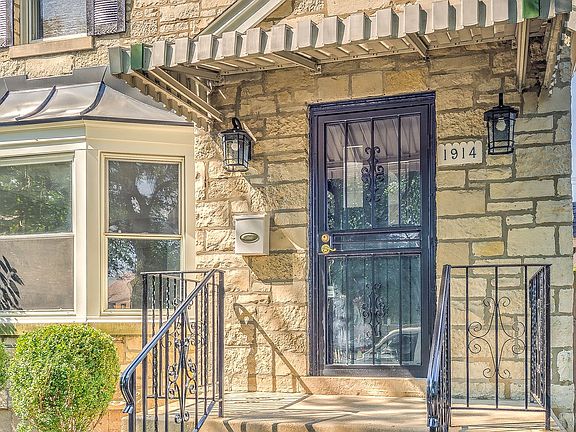 2nd image of 1914 N Oak Park Ave