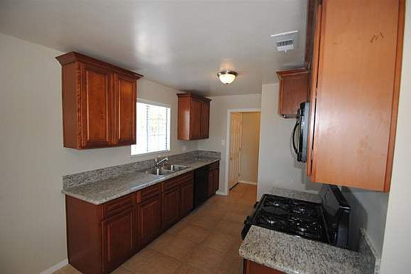 4th image of 5453 Elm Ave