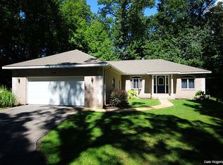 183 Lincoln Lake Ave NE, Lowell, MI