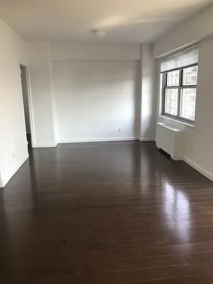 Rented by Carlyle Property Management | media 2