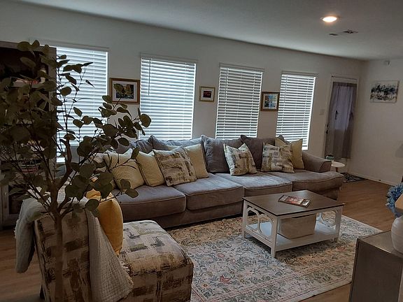 4th image of 18630 Rosehill Prairie Dr