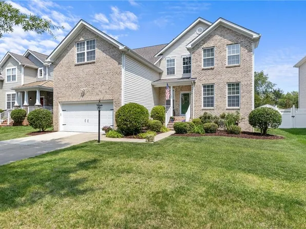 3892 Stumpy Lake Ln, Virginia Beach, VA 23456