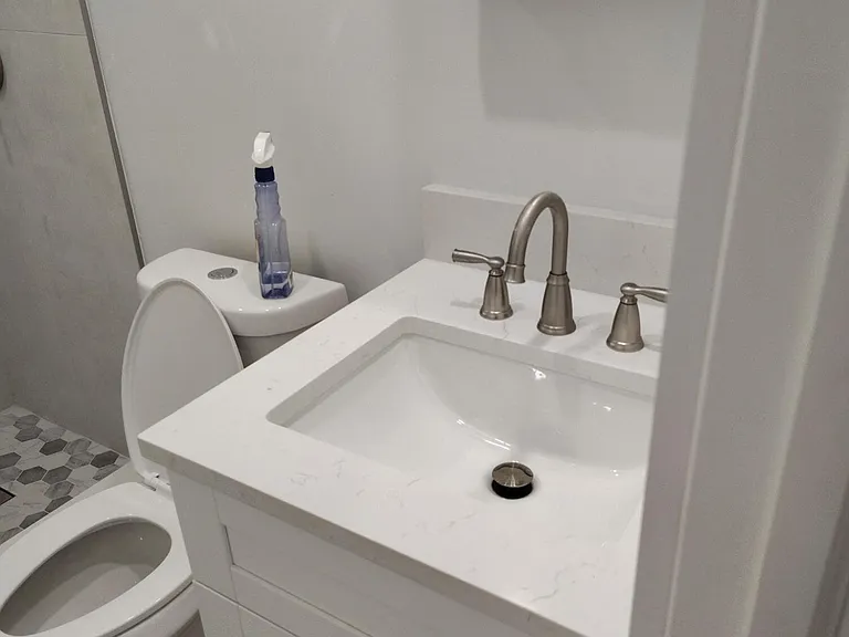4951 SW 28th Ter #2 — Photo 5