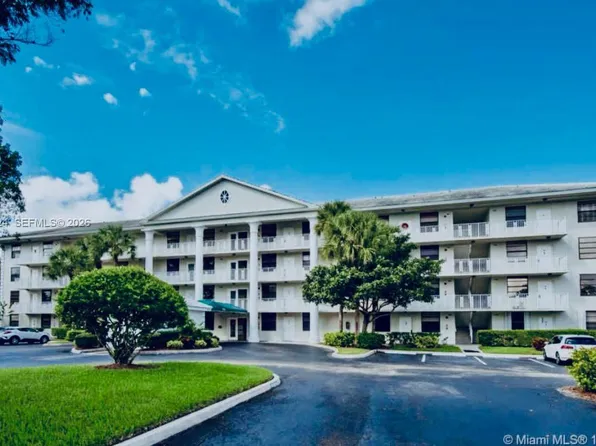1721 Whitehall Dr APT 101, Davie, FL 33324
