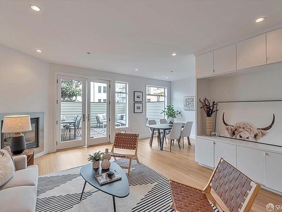 2nd image of 1734 Lombard St APT 4
