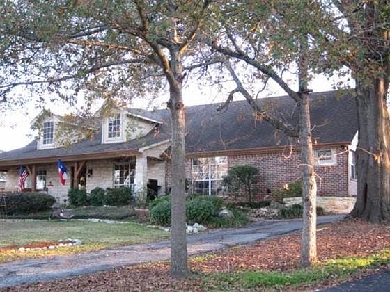 1st image of 15485 Lakeside Dr