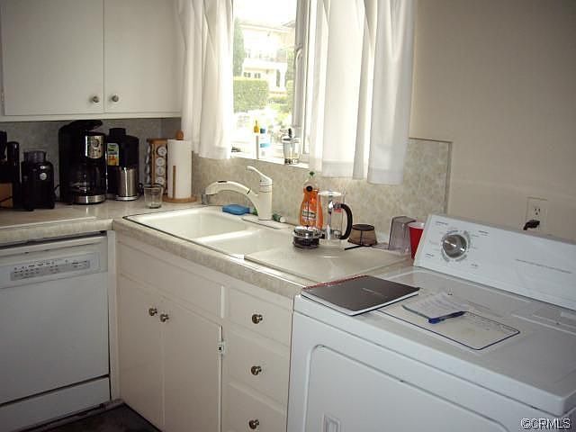 1st image of 433 Tustin Ave