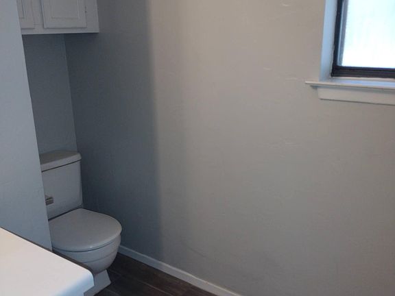 3rd image of 8313 Garrett Dr