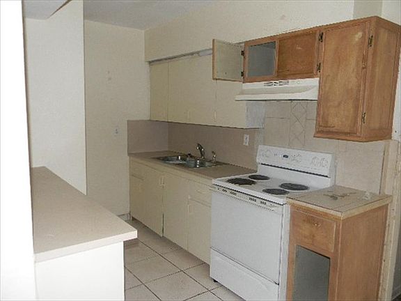 5th image of 16430 NW 18th Ave