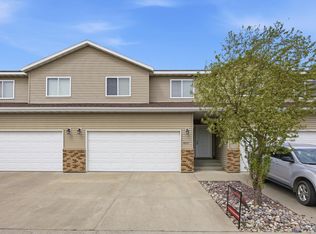 4257 Estate Dr S, Fargo, ND 58104