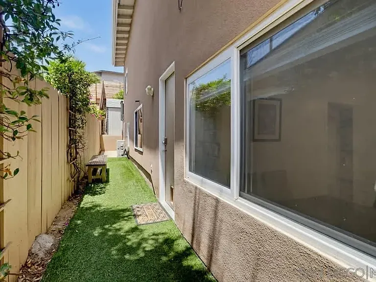 1920 Gardena Pl — Photo 28
