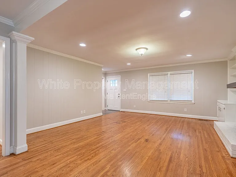 12013 Idlewild Rd — Photo 6