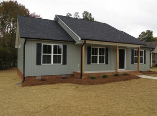 105 Camino Dr, Thomasville, NC 27360