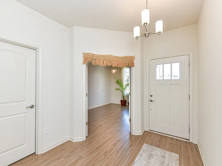 6907 Seattle Slew Dr — Photo 4