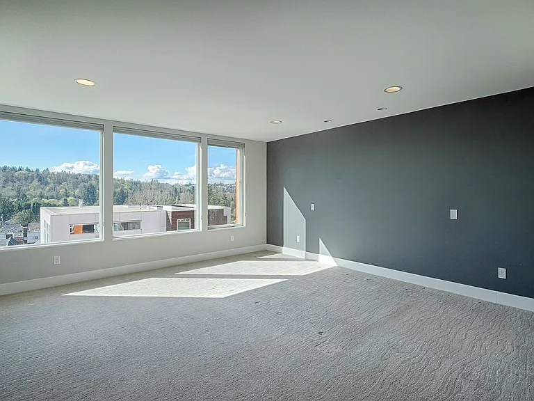 5028 Puget Blvd SW — Photo 23