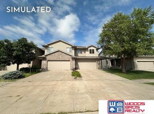 6165 Laroche Rd, Lincoln, NE 68526